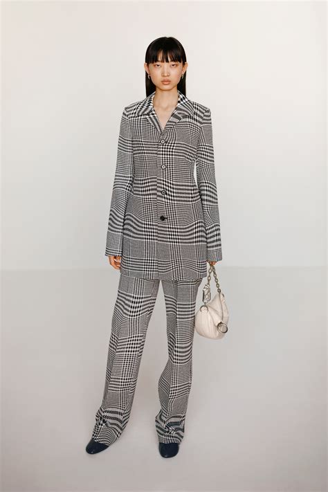 burberry resort 2024